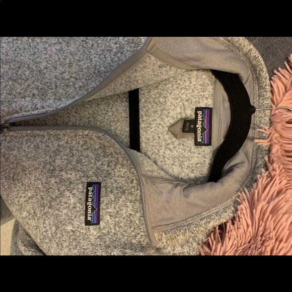 Patagonia Quarter Zip - Picture 2 of 2